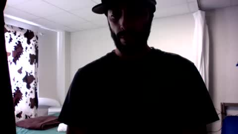 Snapshot of doingmek9 chatting on 09/28/25, 02:22 doingmek9 online show from 09/28/25, 02:22