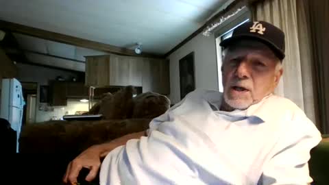 Snapshot of doingmyself69 chatting on 09/08/25, 08:52 doingmyself69 online show from 09/08/25, 08:52