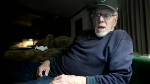 Snapshot of doingmyself69 chatting on 10/30/25, 02:18 doingmyself69 online show from 10/30/25, 02:18