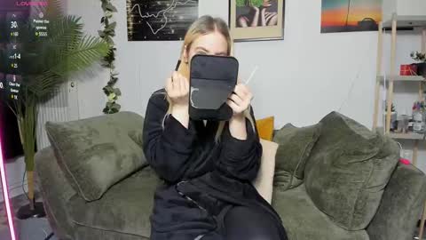 Betty online show from 02/16/25, 04:42