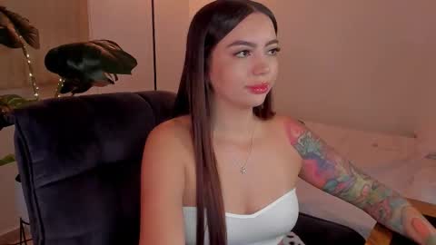 Hii Dont forget to follow me . online show from 11/06/25, 01:50