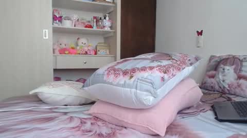 Dolcevainin online show from 02/11/26, 03:06