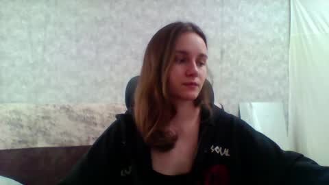 dolcezza_ online show from 05/14/26, 10:33