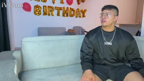 Auro and Santiago online show from 04/18/26, 04:16