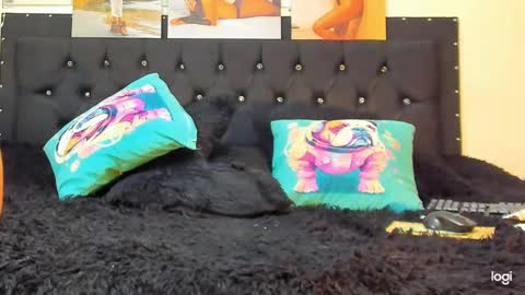 C E L E S T E  online show from 01/07/25, 09:35