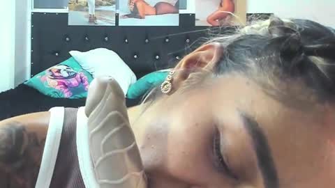 C E L E S T E  online show from 02/01/25, 10:55