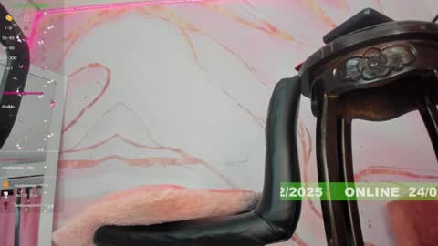 Snapshot of doll_danna chatting on 02/25/25, 12:58 Luciana My online show from 02/25/25, 12:58