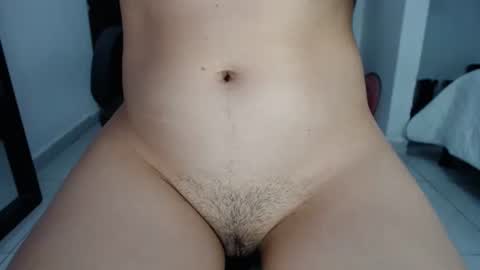 Snapshot of doll_dollys_ chatting on 01/22/25, 04:02 doll_dollys_ online show from 01/22/25, 04:02