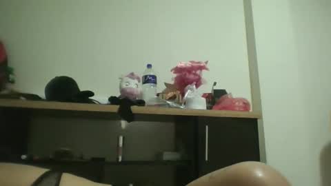 doll_dollys_ online show from 03/26/26, 11:43