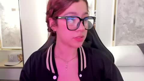 D  online show from 09/24/25, 02:37