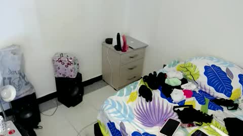 Catherine XXX online show from 04/18/26, 09:59