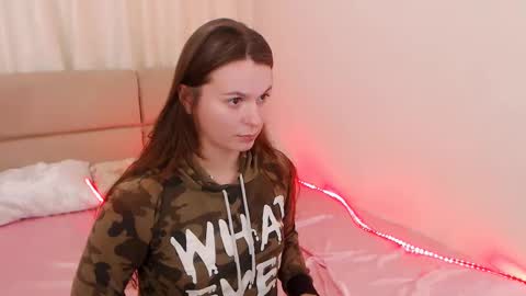 Snapshot of doll_tiffany chatting on 12/18/24, 11:30 Jade online show from 12/18/24, 11:30