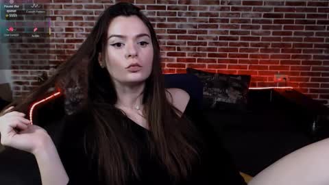 Snapshot of doll_tiffany chatting on 12/02/25, 03:23 Jade online show from 12/02/25, 03:23