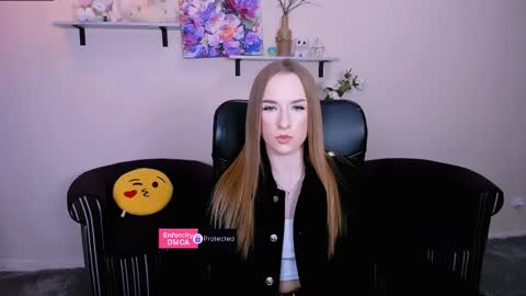 Snapshot of doll_vey chatting on 02/25/25, 04:42 doll_vey online show from 02/25/25, 04:42
