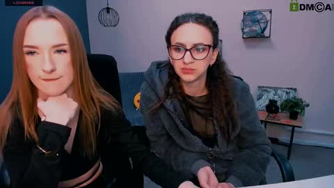 Snapshot of doll_vey chatting on 03/03/25, 09:33 doll_vey online show from 03/03/25, 09:33