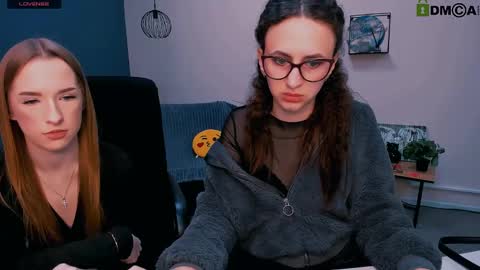 Snapshot of doll_vey chatting on 03/03/25, 12:37 doll_vey online show from 03/03/25, 12:37