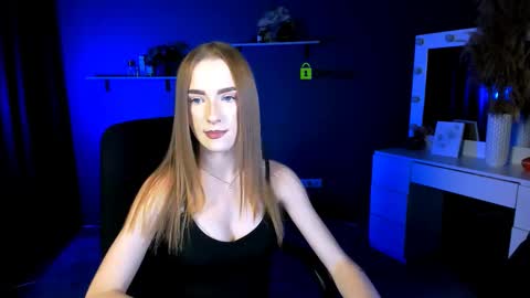 Snapshot of doll_vey chatting on 09/16/25, 12:50 doll_vey online show from 09/16/25, 12:50