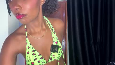 Doll online show from 11/01/25, 07:49