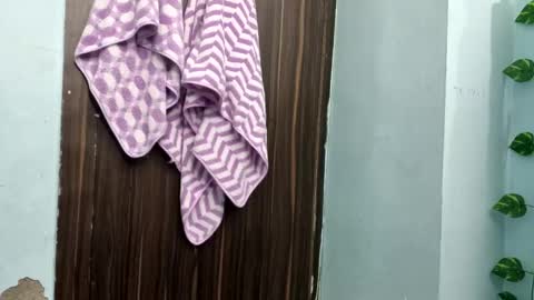 dollmeenu online show from 02/02/26, 04:17