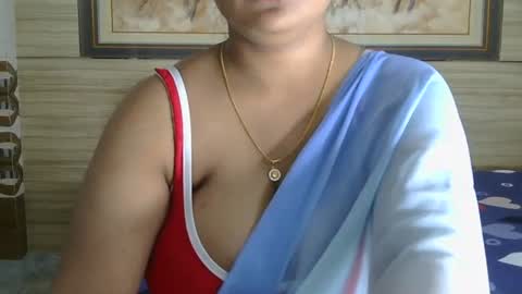 dolly_2 online show from 02/13/25, 10:44