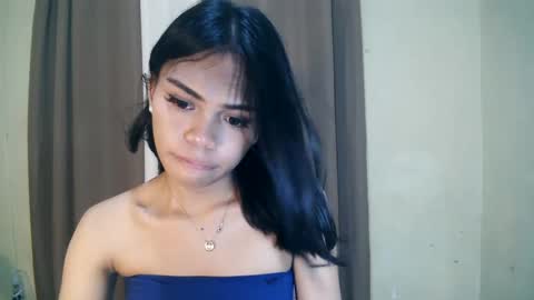 Snapshot of dolly_angel2 chatting on 01/08/25, 05:05 dolly_angel2 online show from 01/08/25, 05:05