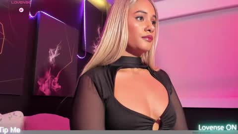 Snapshot of dolly_brownc chatting on 12/21/25, 11:34 dolly_brownc online show from 12/21/25, 11:34