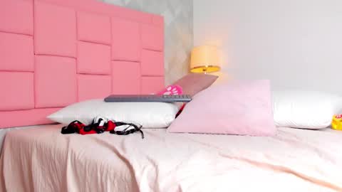 dolly_kitter online show from 03/30/26, 12:11