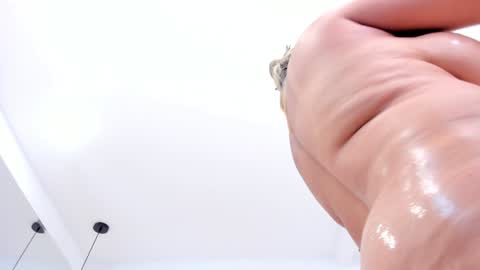 dolly walker online show from 01/31/25, 08:01