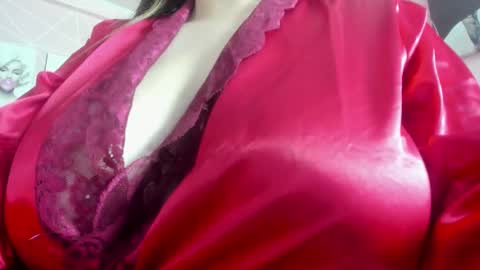 Call me Zoe  online show from 10/27/25, 04:49