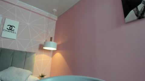 Call me Zoe  online show from 10/31/25, 08:15