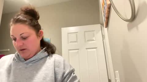 Dolly online show from 03/02/25, 04:10