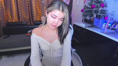 Snapshot of dollyiaa chatting on 01/04/25, 01:42 Dollya online show from 01/04/25, 01:42