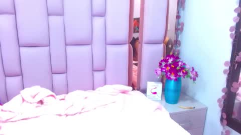 Snapshot of dollyjuicy1 chatting on 02/27/25, 07:12 dollyjuicy1 online show from 02/27/25, 07:12