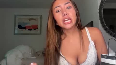 Dolly Rhodes online show from 04/01/26, 02:12