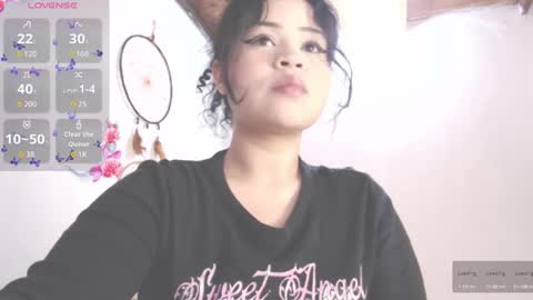 Snapshot of dollysweet666 chatting on 10/01/25, 10:32 dollysweet666 online show from 10/01/25, 10:32