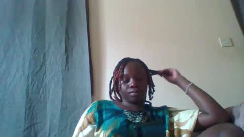 dollyvee online show from 11/21/25, 10:14