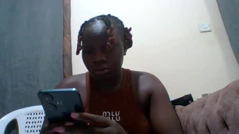 dollyvee online show from 11/30/25, 04:11