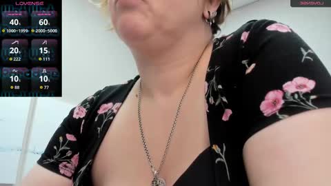 DoloresSea online show from 12/14/25, 05:46