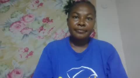 doloresslu online show from 04/22/26, 04:08