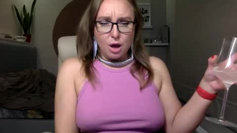 DOM MUMMY online show from 10/13/25, 07:36