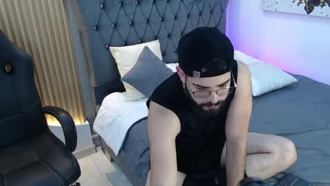 Snapshot of domboy_ chatting on 05/21/26, 08:27 domboy online show from 05/21/26, 08:27