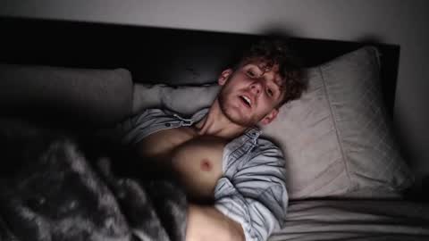 Snapshot of dominantalex182 chatting on 01/16/25, 07:52 Alex... online show from 01/16/25, 07:52