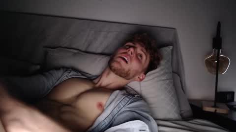 Snapshot of dominantalex182 chatting on 01/25/25, 02:36 Alex... online show from 01/25/25, 02:36