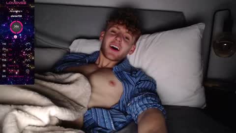 Snapshot of dominantalex182 chatting on 02/09/25, 10:32 Alex... online show from 02/09/25, 10:32