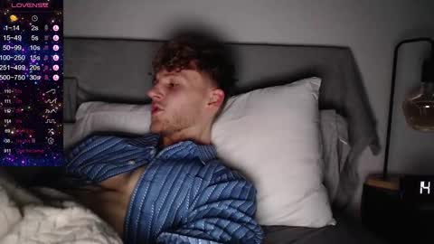 Snapshot of dominantalex182 chatting on 02/10/25, 02:16 Alex... online show from 02/10/25, 02:16