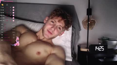 Snapshot of dominantalex182 chatting on 02/21/25, 02:27 Alex... online show from 02/21/25, 02:27