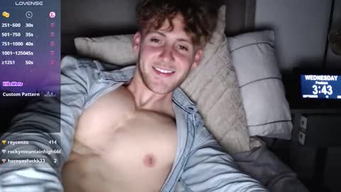 Snapshot of dominantalex182 chatting on 09/10/25, 02:44 Alex... online show from 09/10/25, 02:44