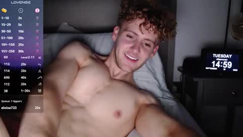 Snapshot of dominantalex182 chatting on 09/30/25, 02:00 Alex... online show from 09/30/25, 02:00