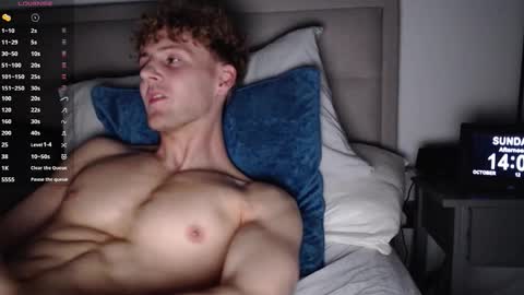 Snapshot of dominantalex182 chatting on 10/12/25, 01:10 Alex... online show from 10/12/25, 01:10