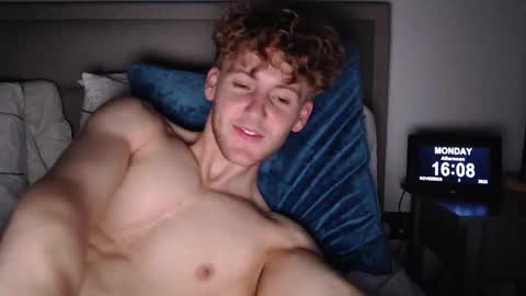 Snapshot of dominantalex182 chatting on 11/03/25, 04:08 Alex... online show from 11/03/25, 04:08